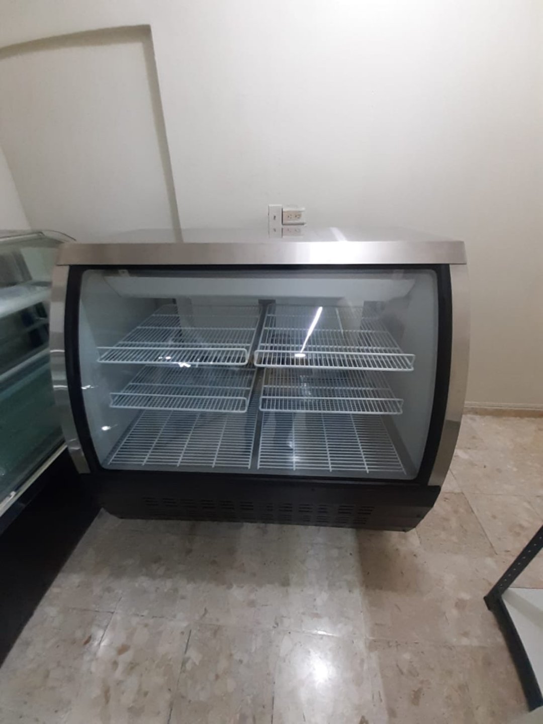 equipos profesionales - Deli-case horizontal para repostería y embutidos