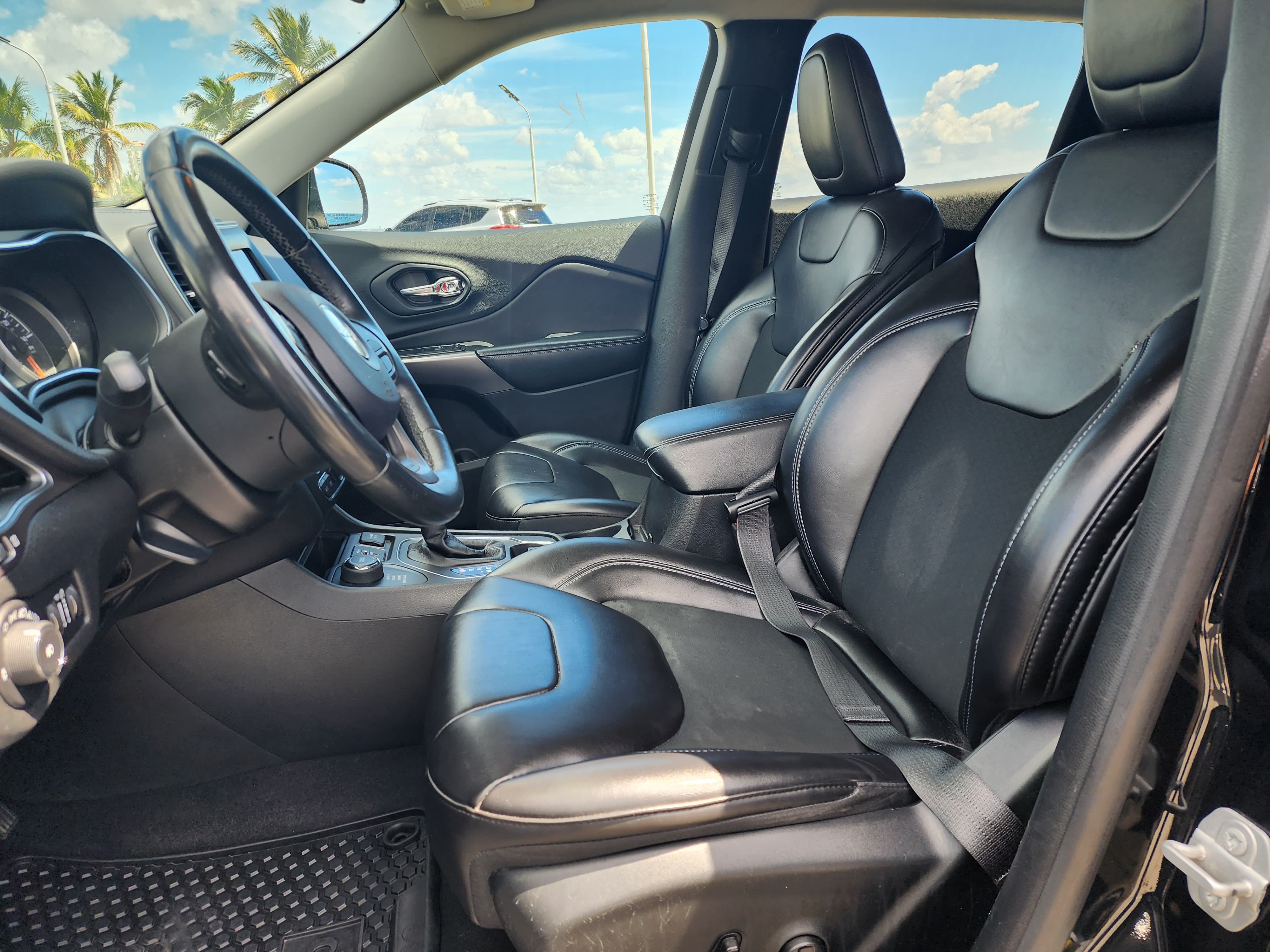 jeepetas y camionetas - Jeep Cherokee latitude plus 2019