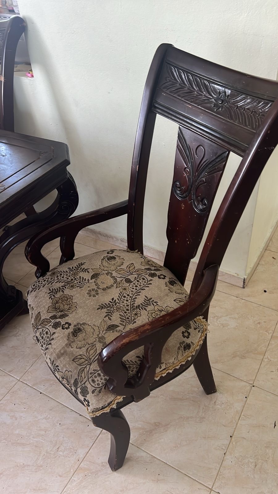muebles y colchones - Sillas de comedor en Caoba 1