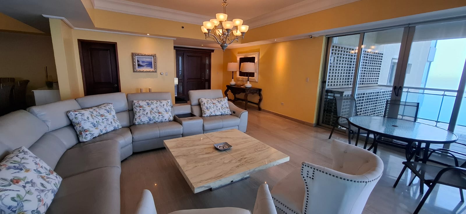 apartamentos - Apartamento en venta en Malecón Amueb. 3 habi 0