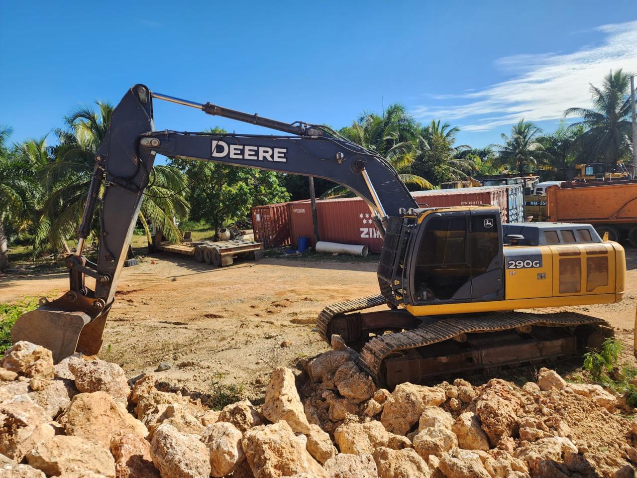 camiones y vehiculos pesados - Vendo Excavadora Marca John Deere Modelo 290G  2