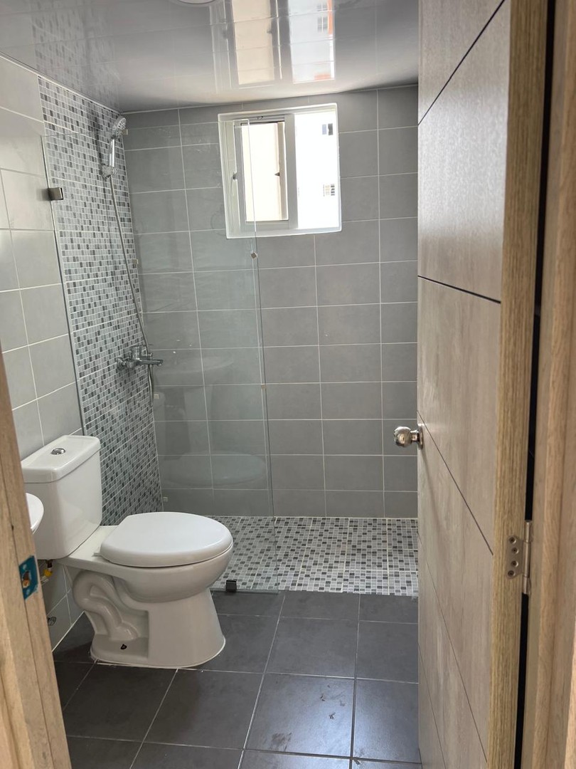 apartamentos - Vendo apartamento ubicado en Residencial Ita Esther 2 (Av. Jacobo Majluta)  9