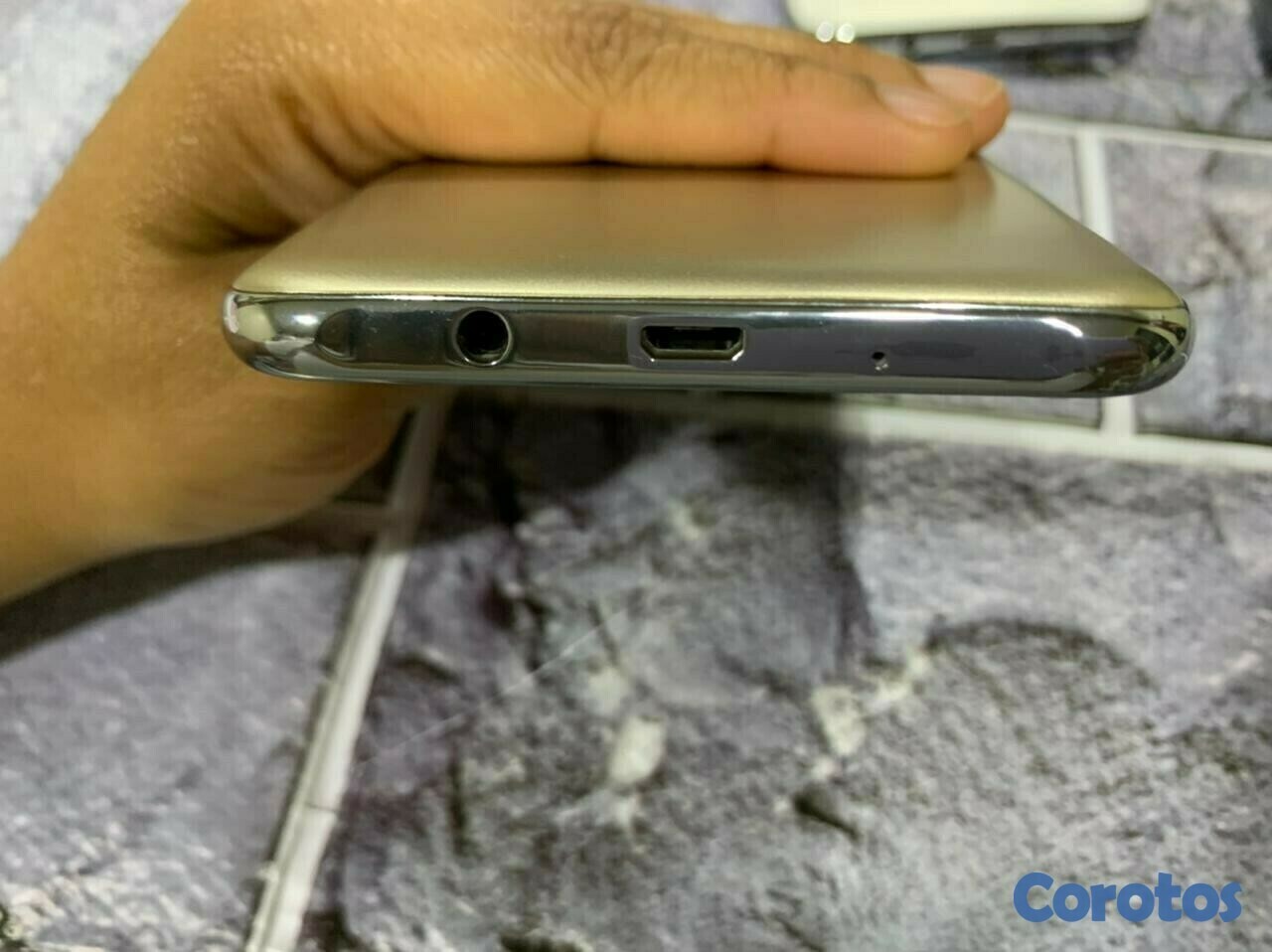 celulares y tabletas - Celular Samsung Galaxy  J7  3