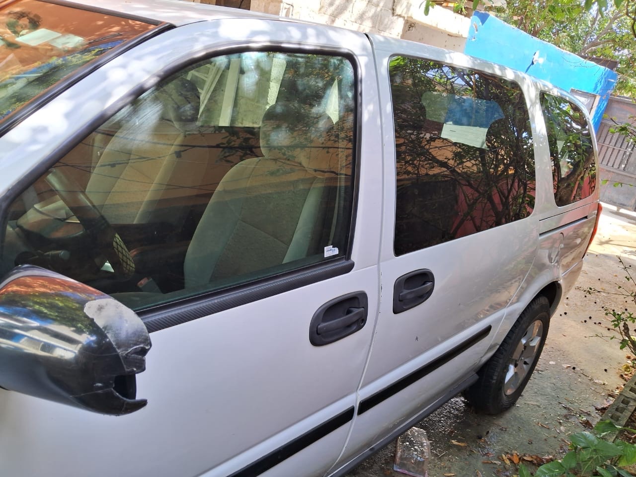 jeepetas y camionetas - Vendo este vehículo por motivo de viaje negociable 
250,0000 2