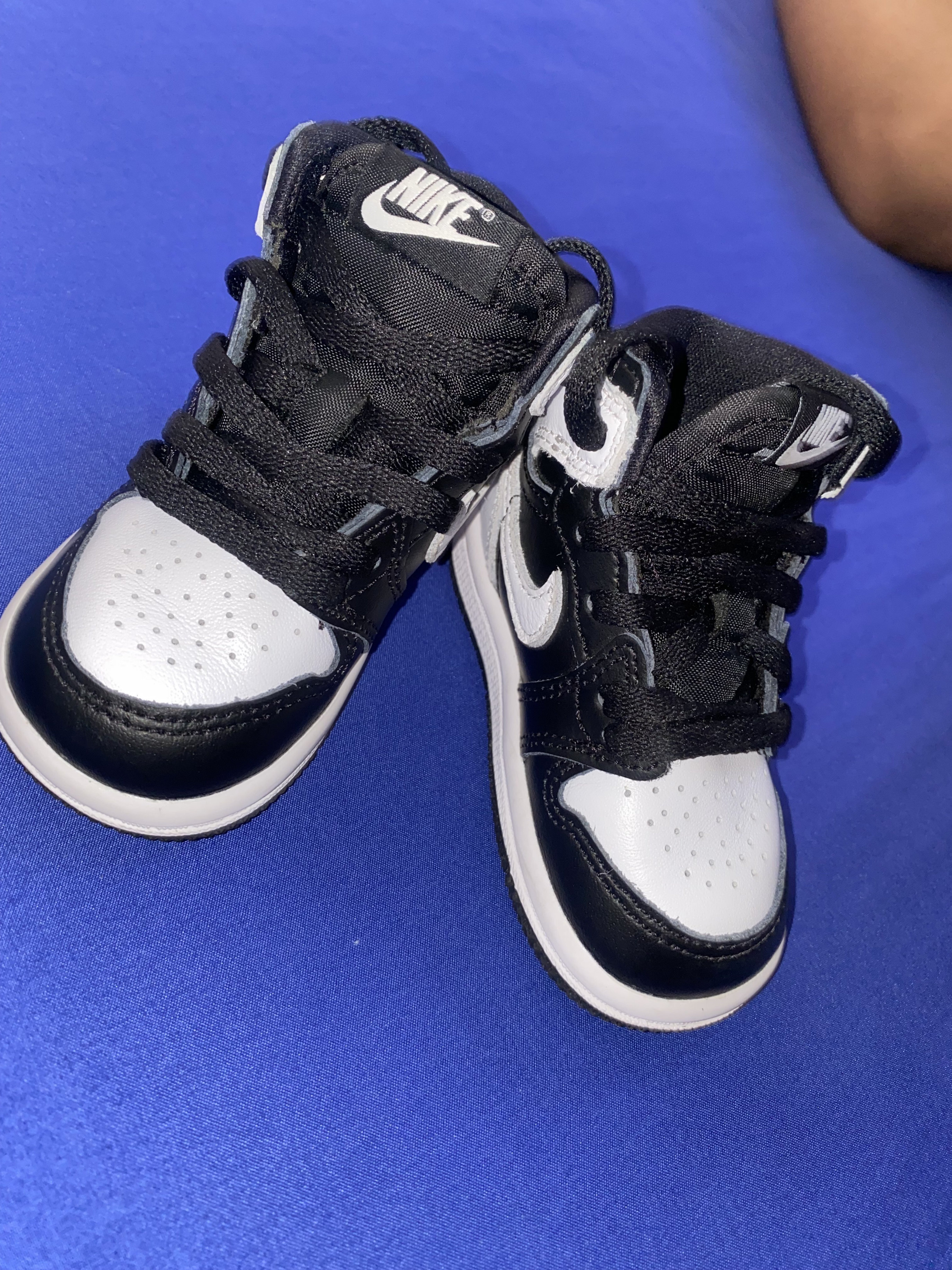 ropa y zapatos - Tenis 5