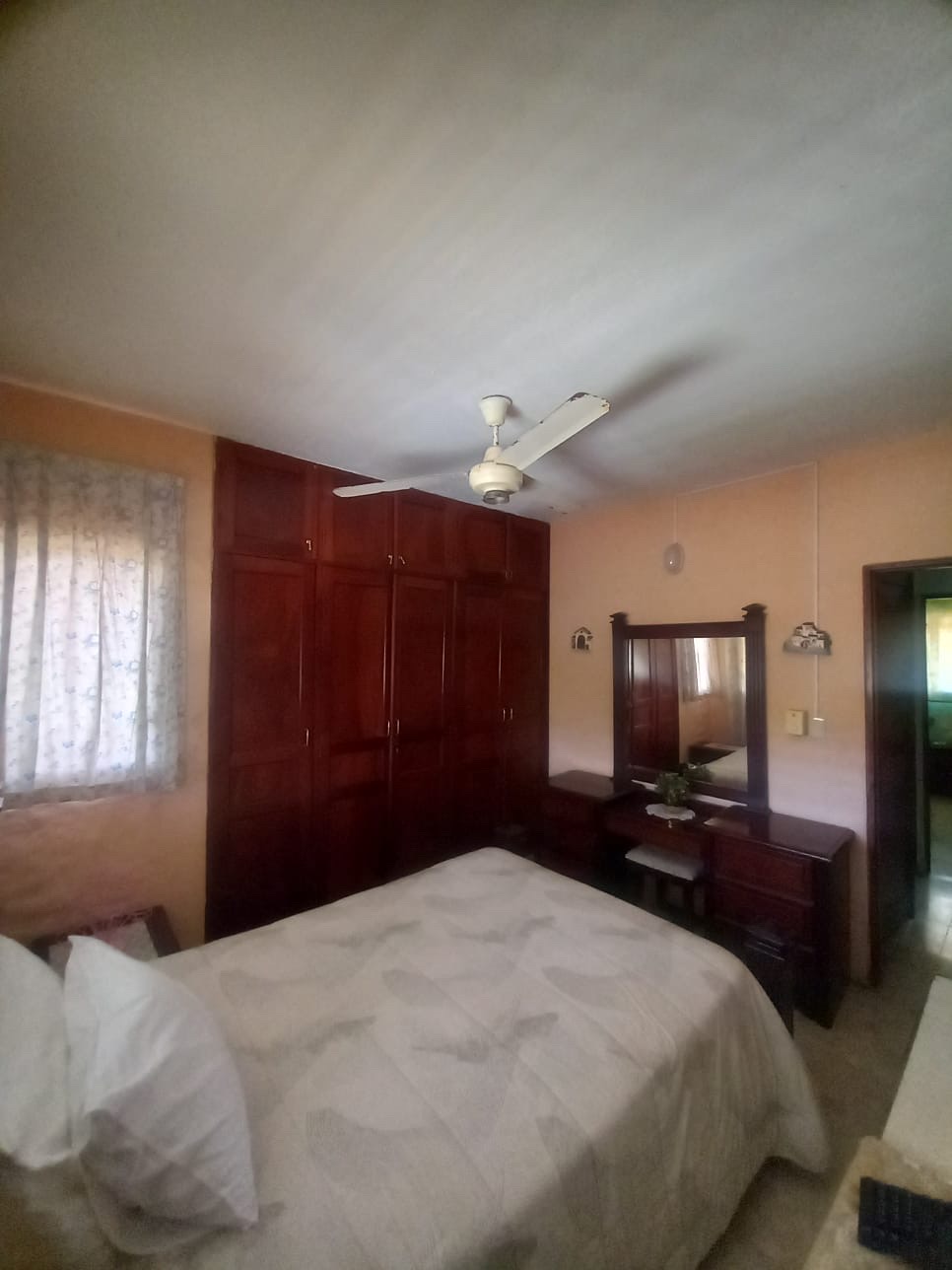 otros inmuebles - Alquilo Habitación Persona sola 5