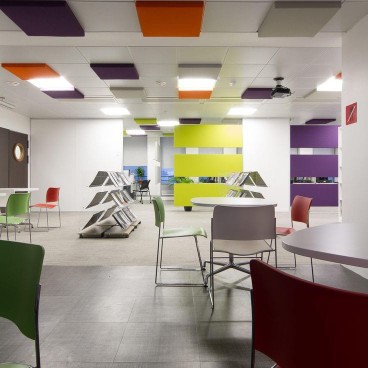 construccion e industrial - Construcciónes de fachadas e interiores de oficinas y centros comerciales 3