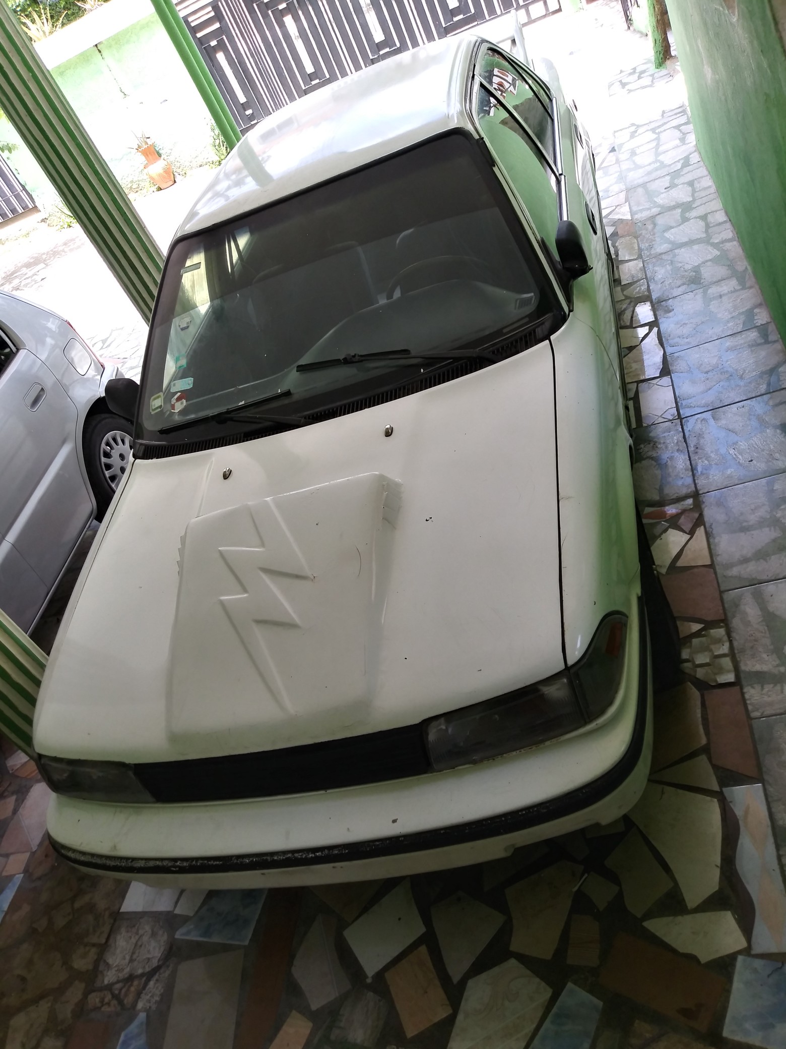carros - Toyota corolla LE blanco 1987