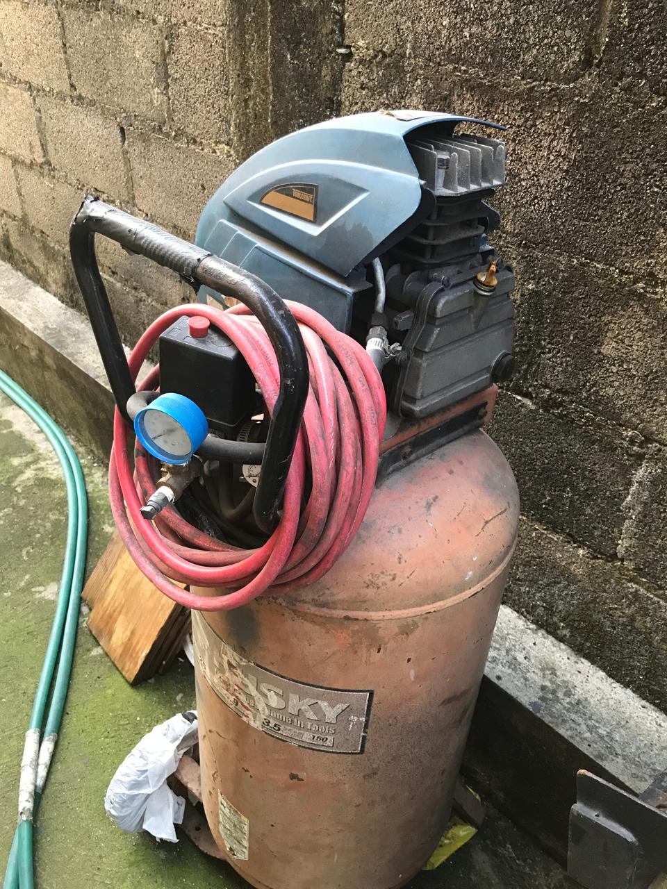 equipos profesionales - Compresor de Aire 25 galones de HP 5.2 110 voltios 0