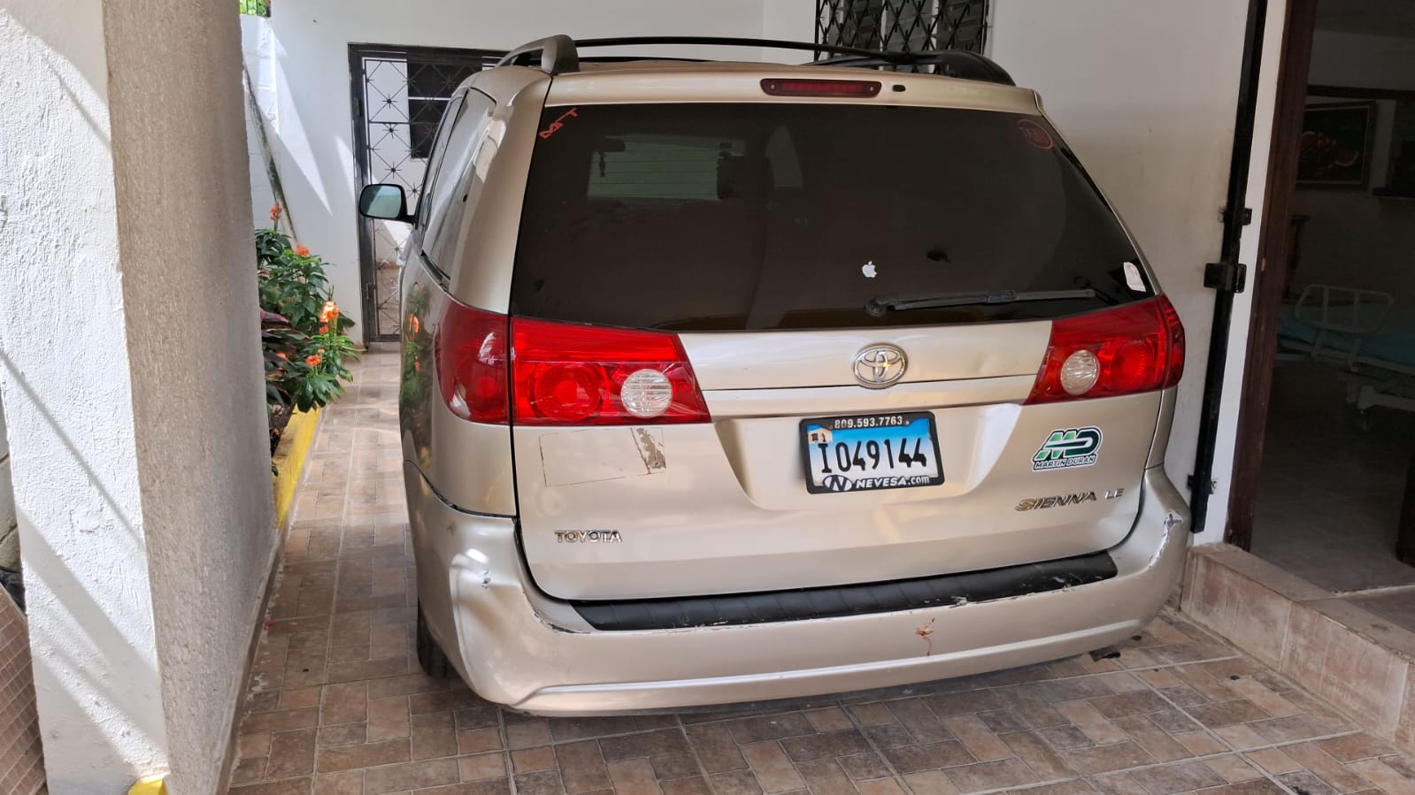 jeepetas y camionetas - Toyota Sienna Año 2006 Única Dueña en Santiago Vi. 7