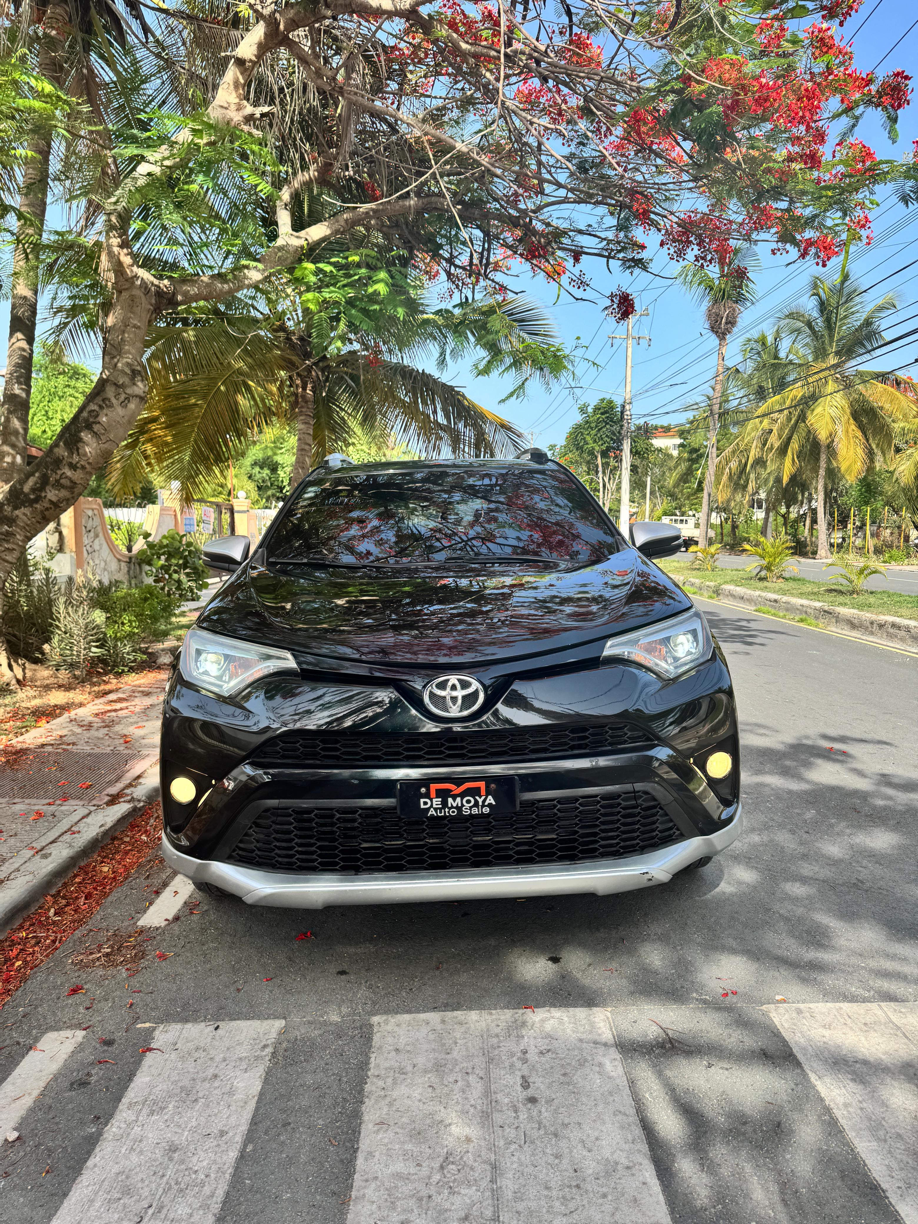jeepetas y camionetas - Toyota rav4 2016 se 0