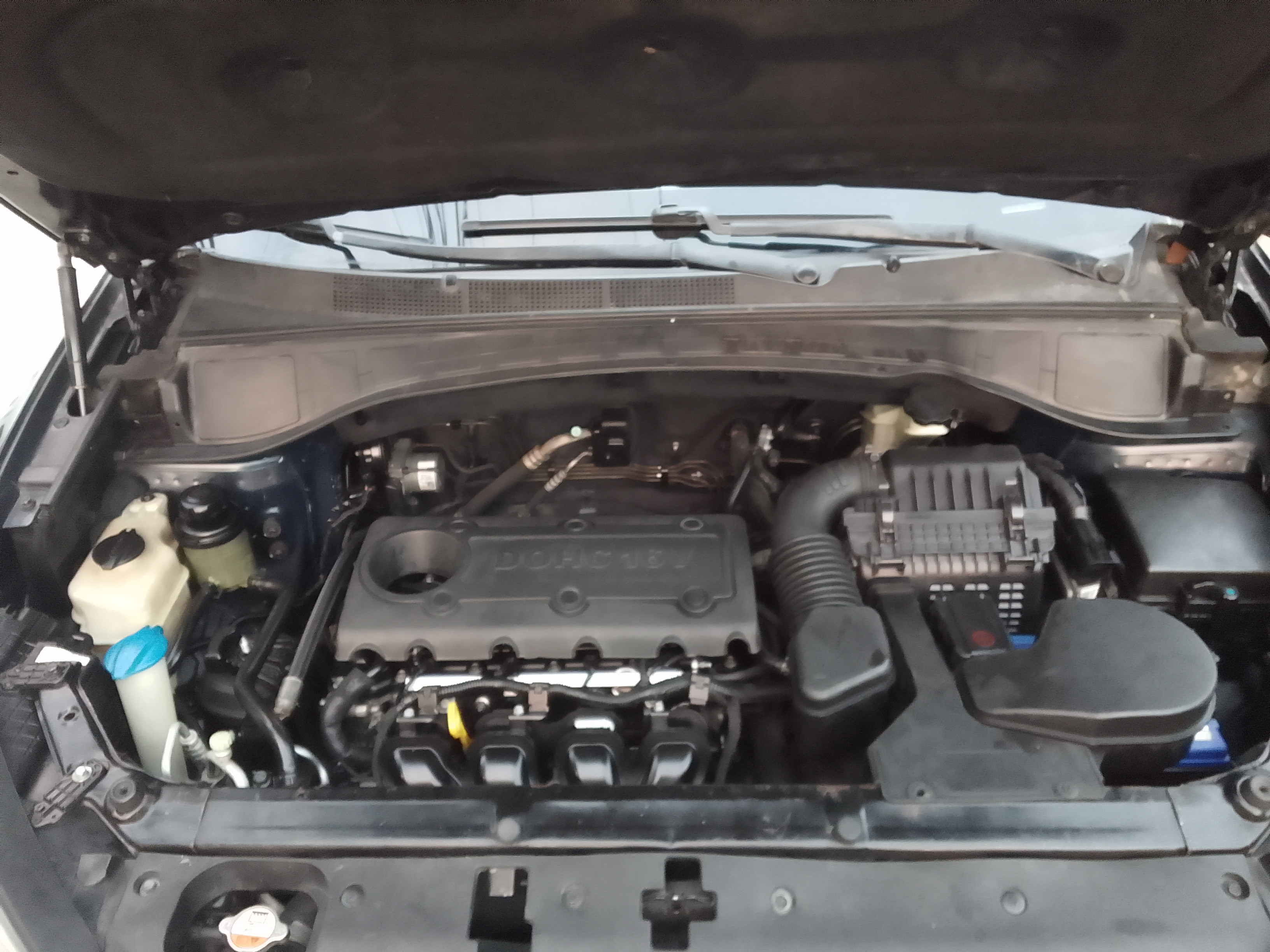 jeepetas y camionetas - Venta de Hyundai Santa Fe 2014 5