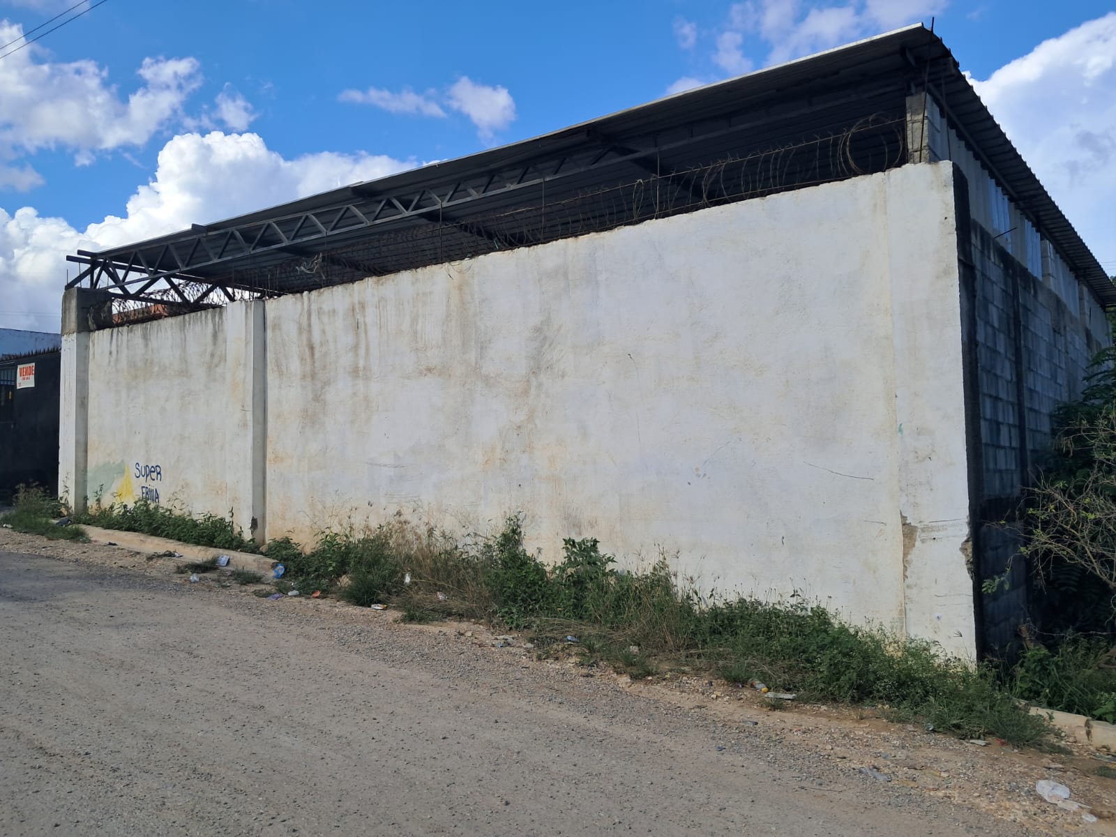otros inmuebles - Casa y nave en venta 0