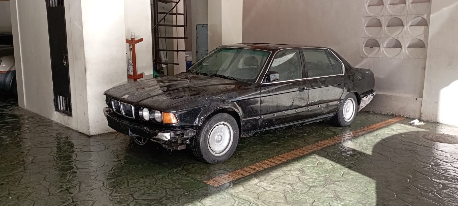 carros - Automovil BMW 750 1989  Turbo-Diesel, motor mercedes benz 5 cilindros 8
