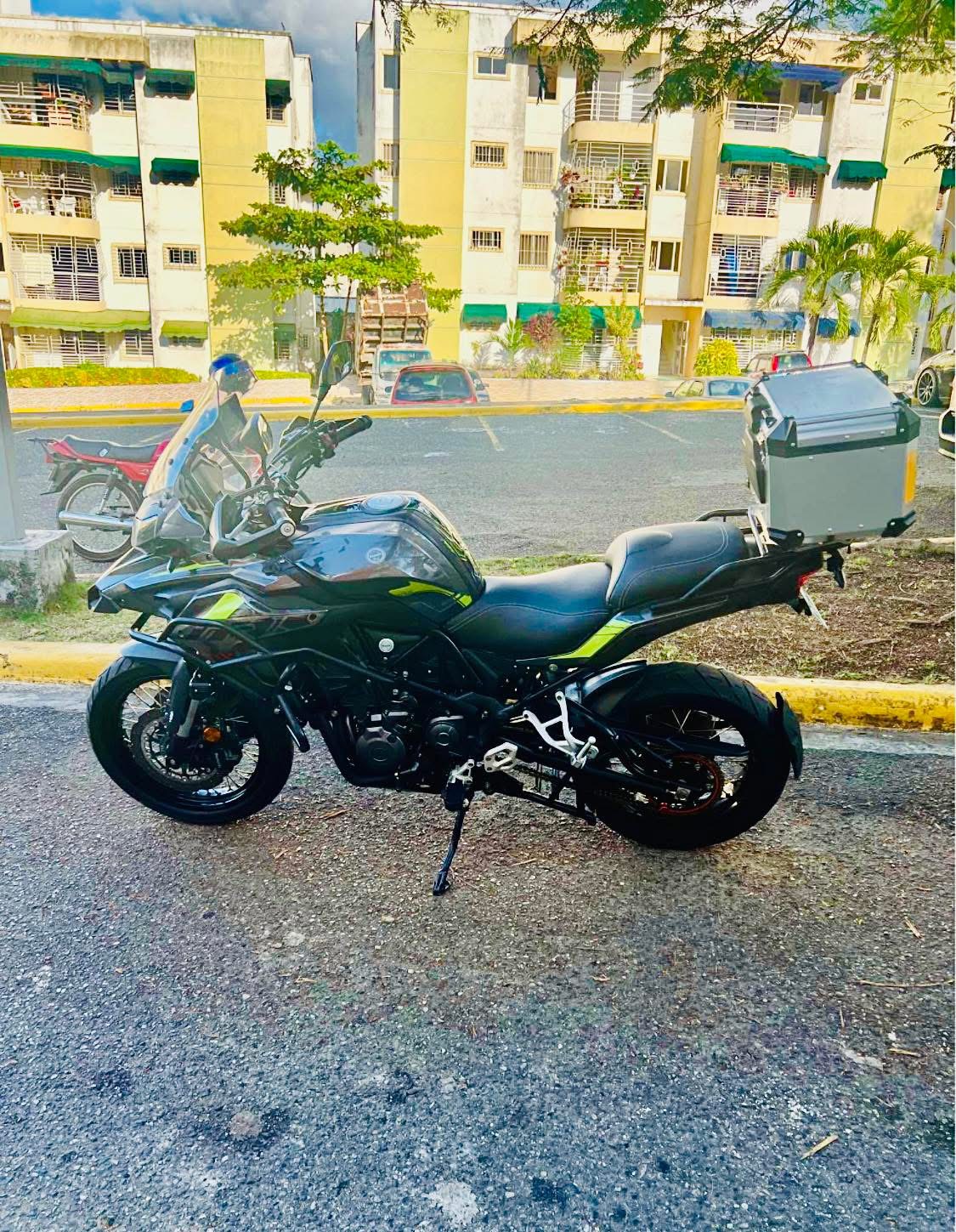 motores y pasolas - Se vende Benelli TRK 502X 5
