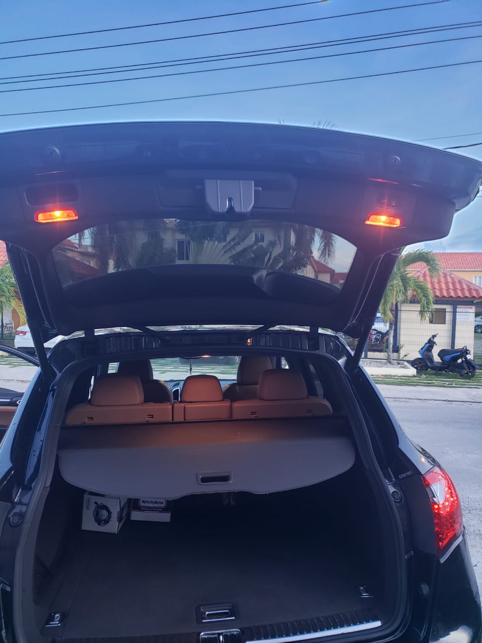 jeepetas y camionetas - Porsche Cayenne Turbo 2011 9