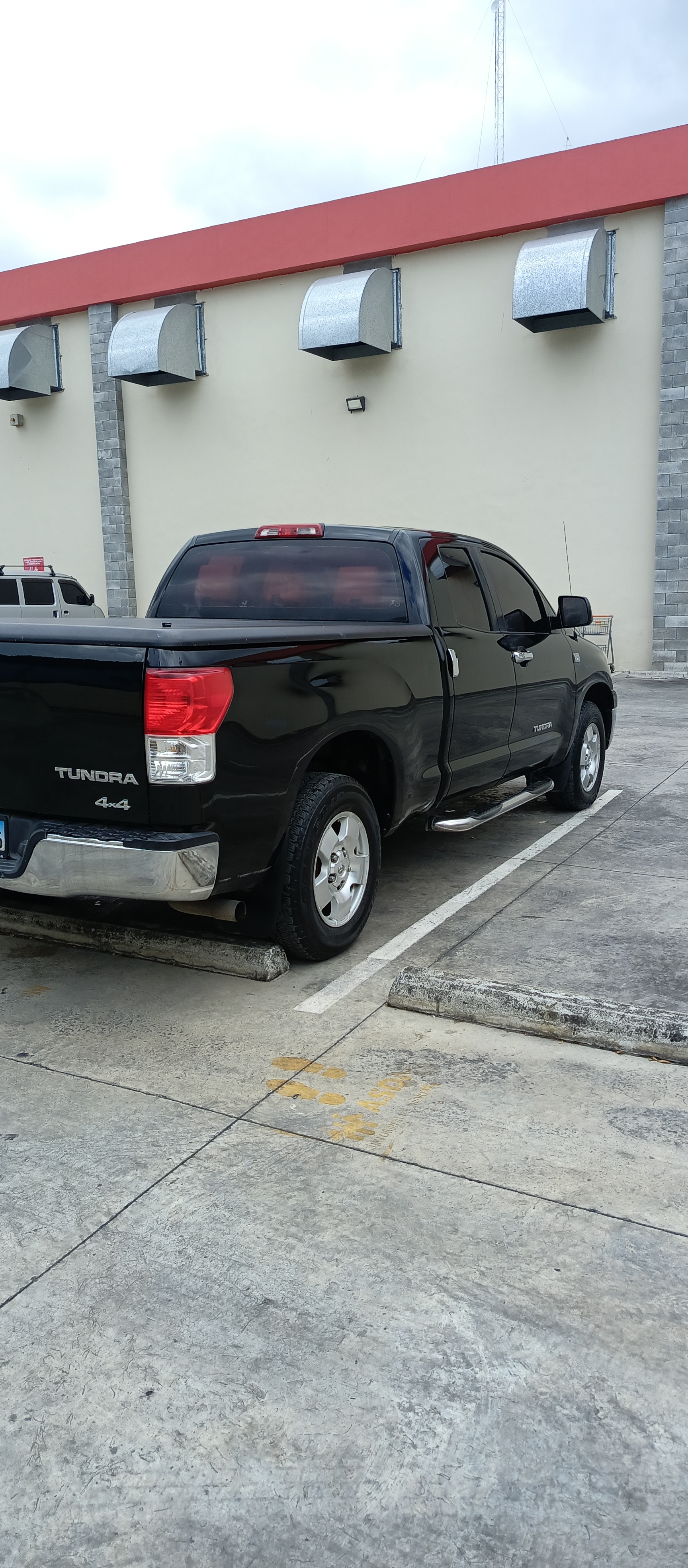 jeepetas y camionetas - Toyota tundra 2010 4x4 0