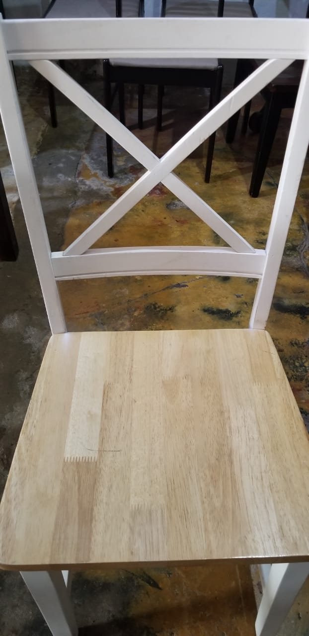 muebles y colchones - comedor 4 sillas importados ni roto ni flojo bien de pintura  1