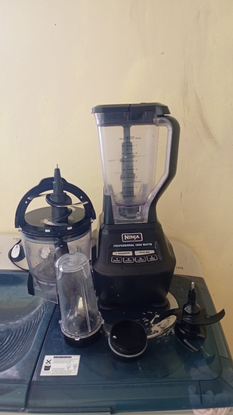 electrodomesticos - vendo licuadora Ninja con todos sus accesorios  0