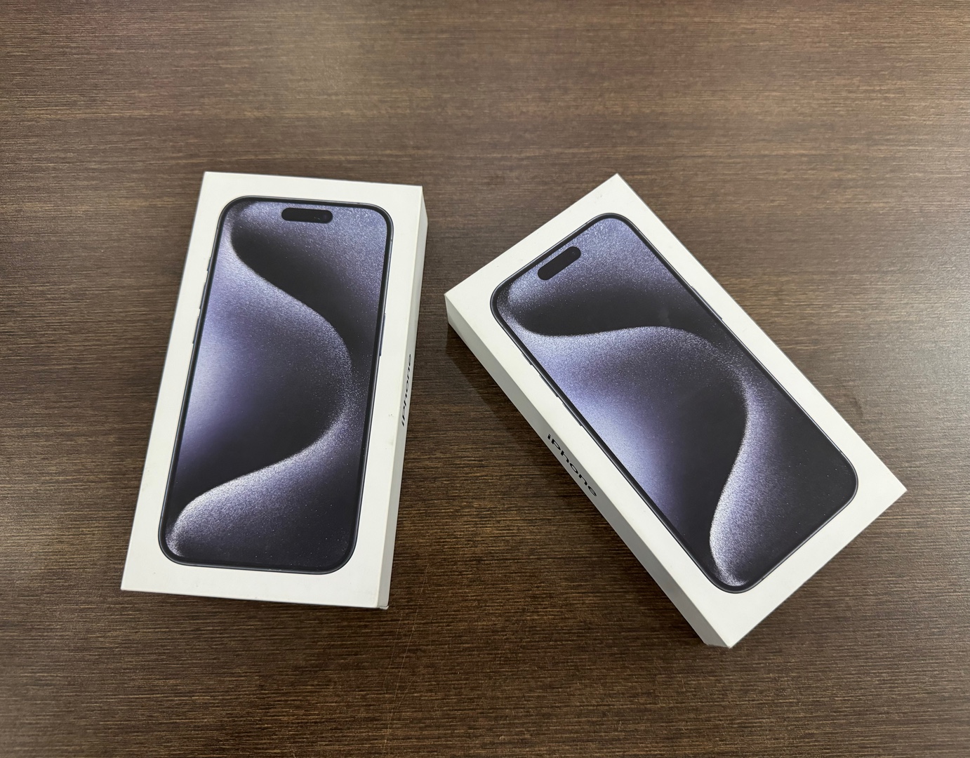celulares y tabletas - iPhone 15 Pro 1TB E-SIM Blue Titanium Sellados, Desbloqueados, RD$ 97,500 NEG 0