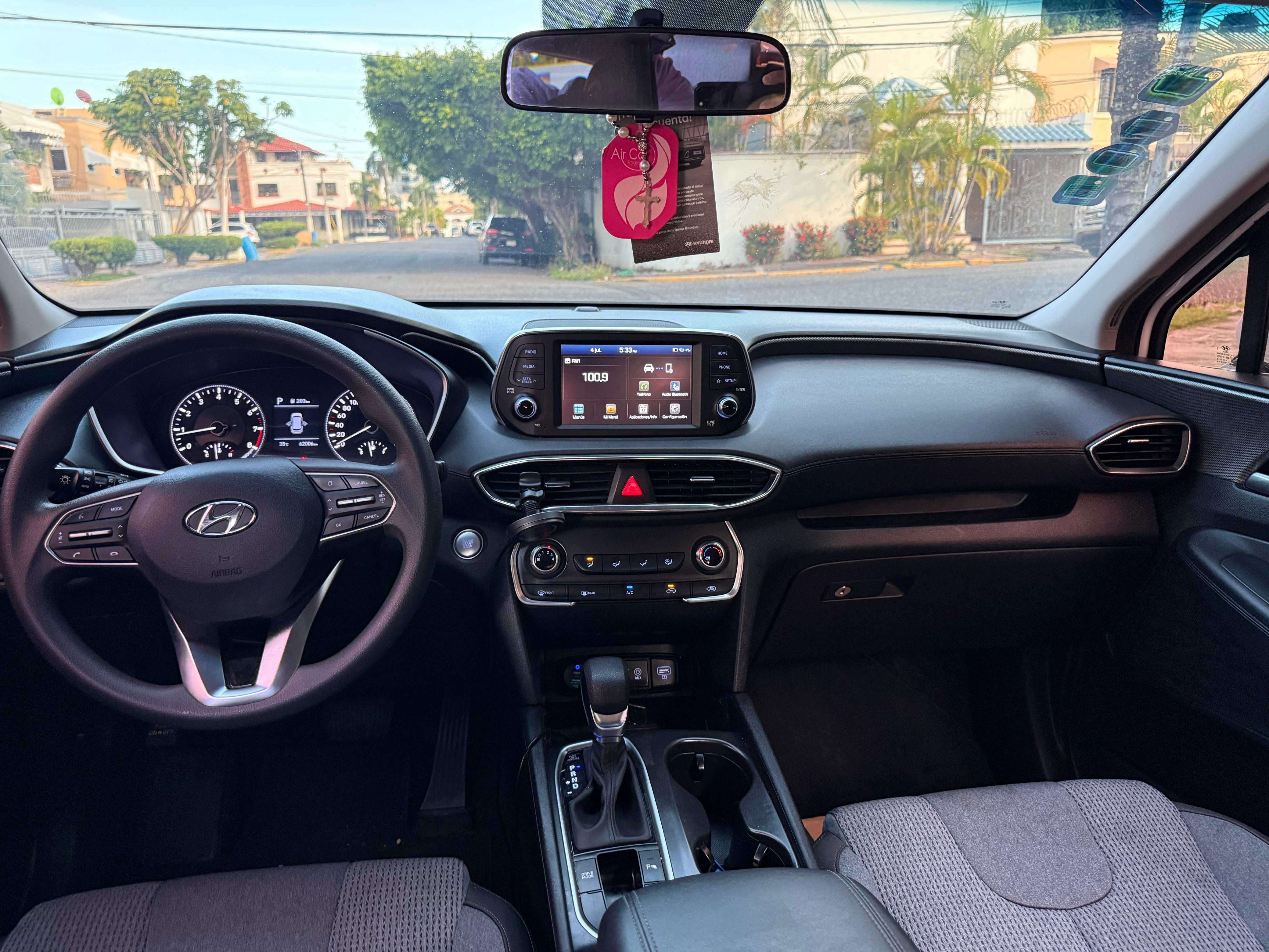 jeepetas y camionetas - Se vende Hyundai Santa Fe - Unico dueño 
