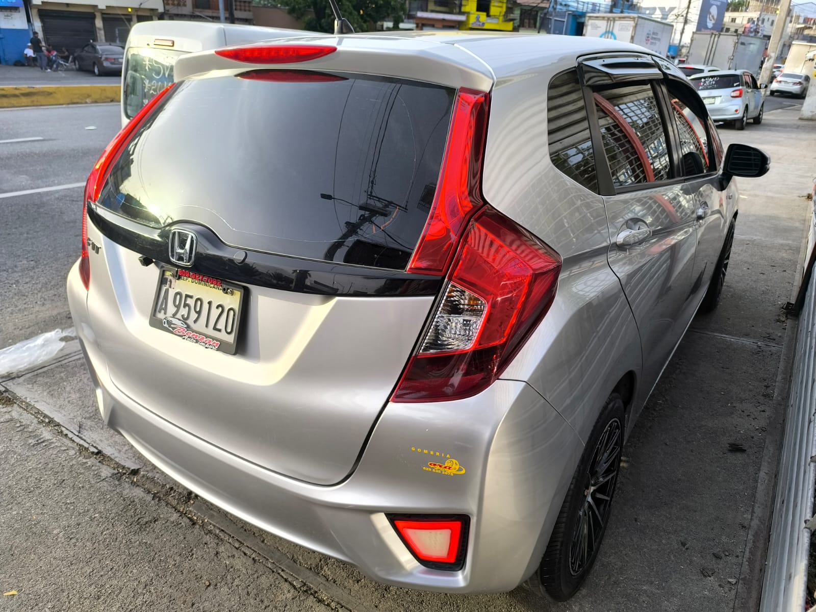 carros - Honda fit precio negociable  5