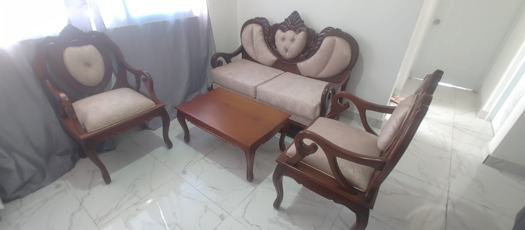 muebles y colchones - Muebles usados en Caoba 0