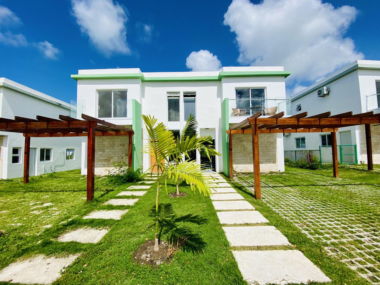 casas vacacionales y villas - Villa en venta en vista cana  0