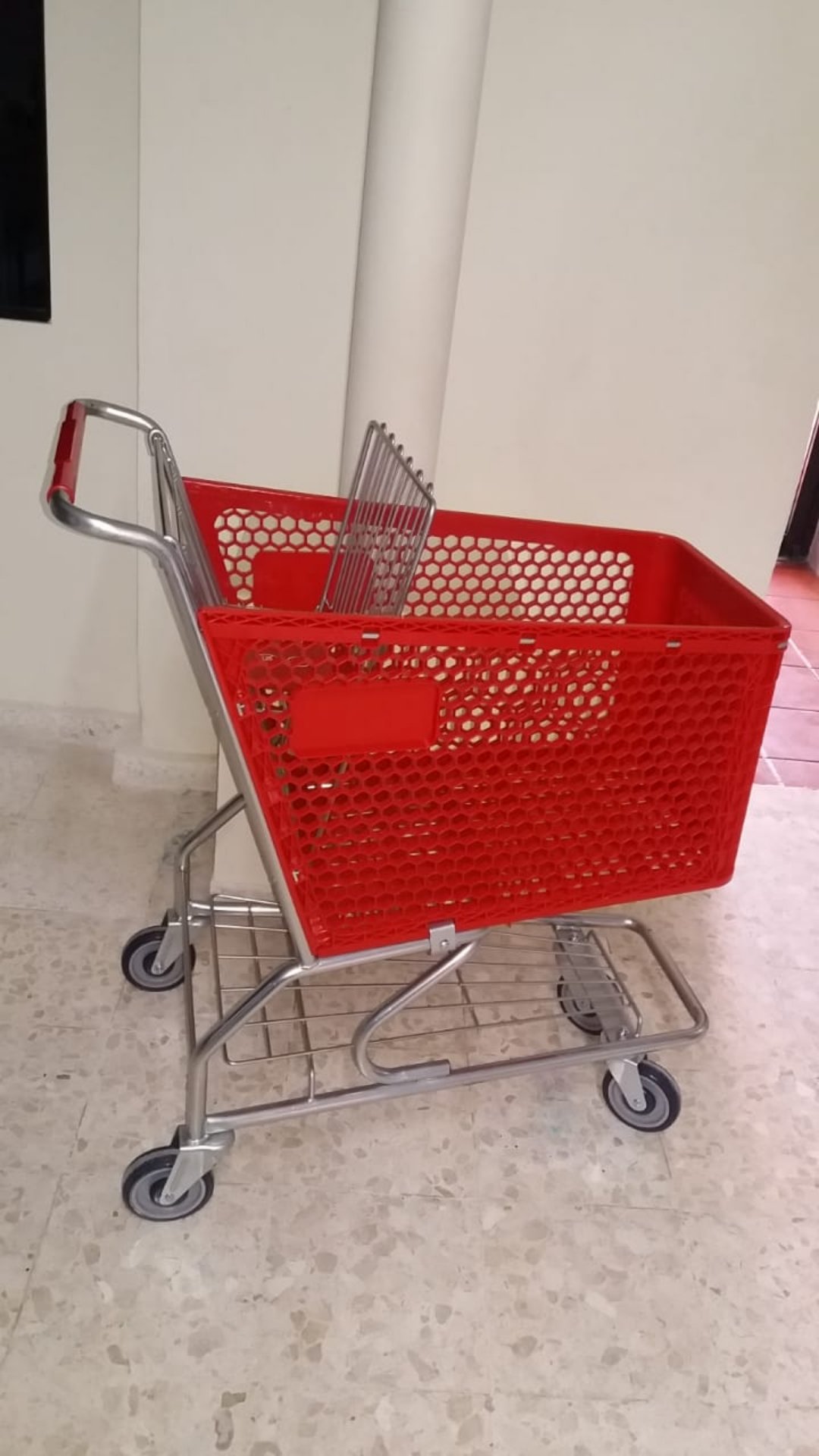 equipos profesionales - Carritos para supermercados, tiendas, condominios, y mas 4