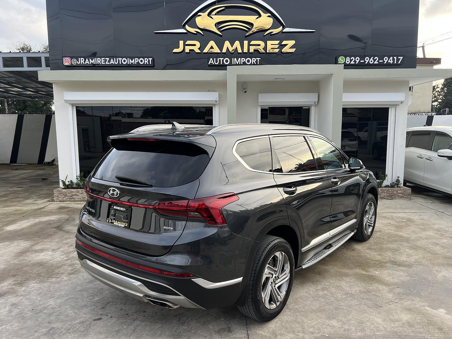 jeepetas y camionetas - Hyundai Santa Fe 2022 SEL 4x4 2