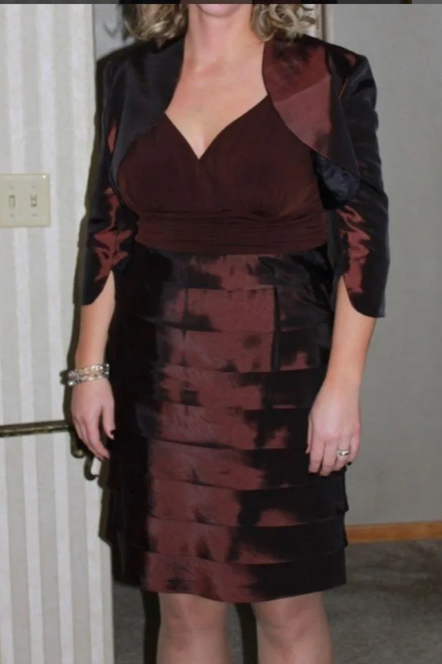 ropa para mujer - Vestido a la rodilla con capas 1