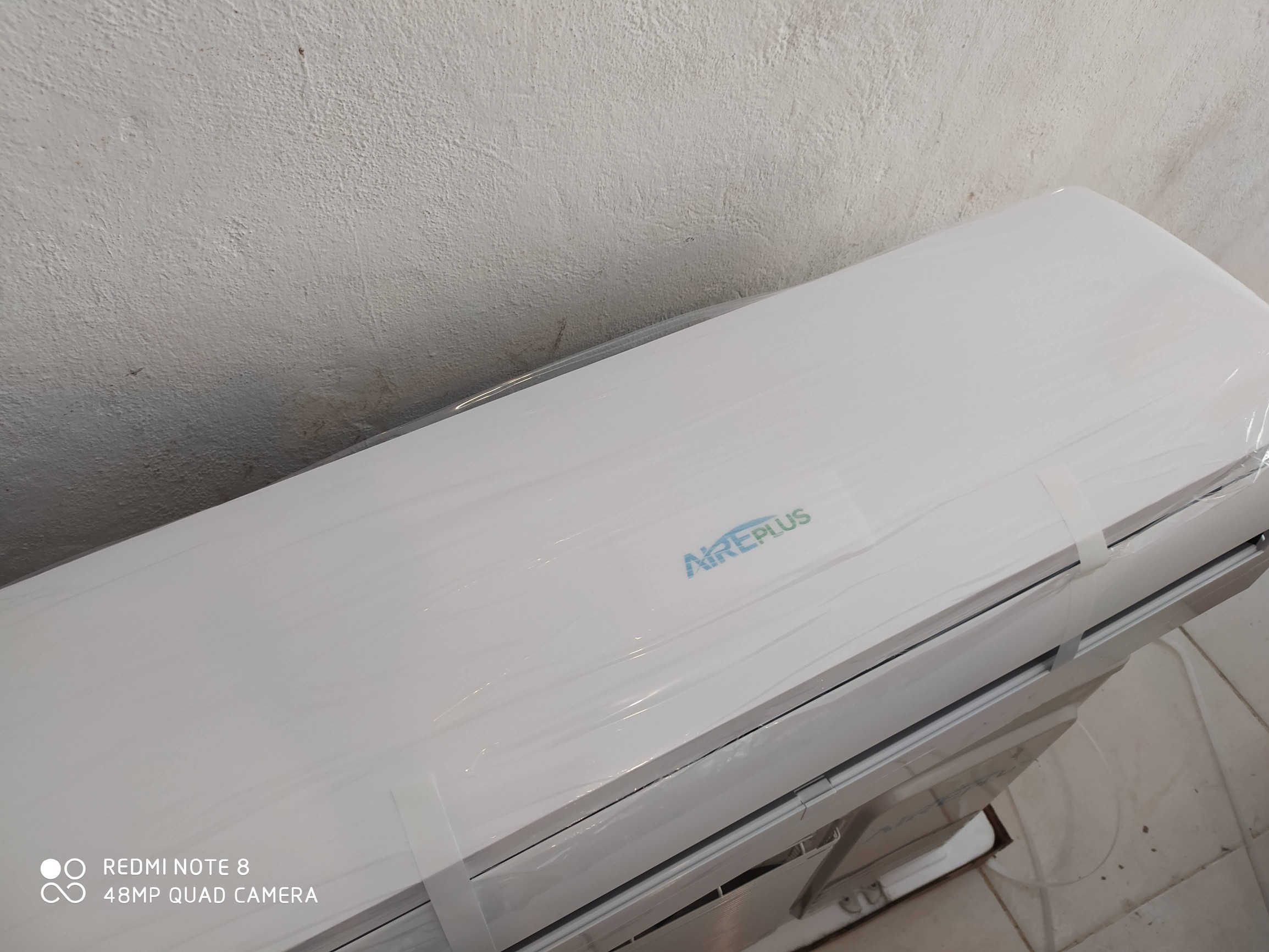 aires acondicionados y abanicos - Aires 12,000btu nuevos en su caja. 1 año de garantia  4