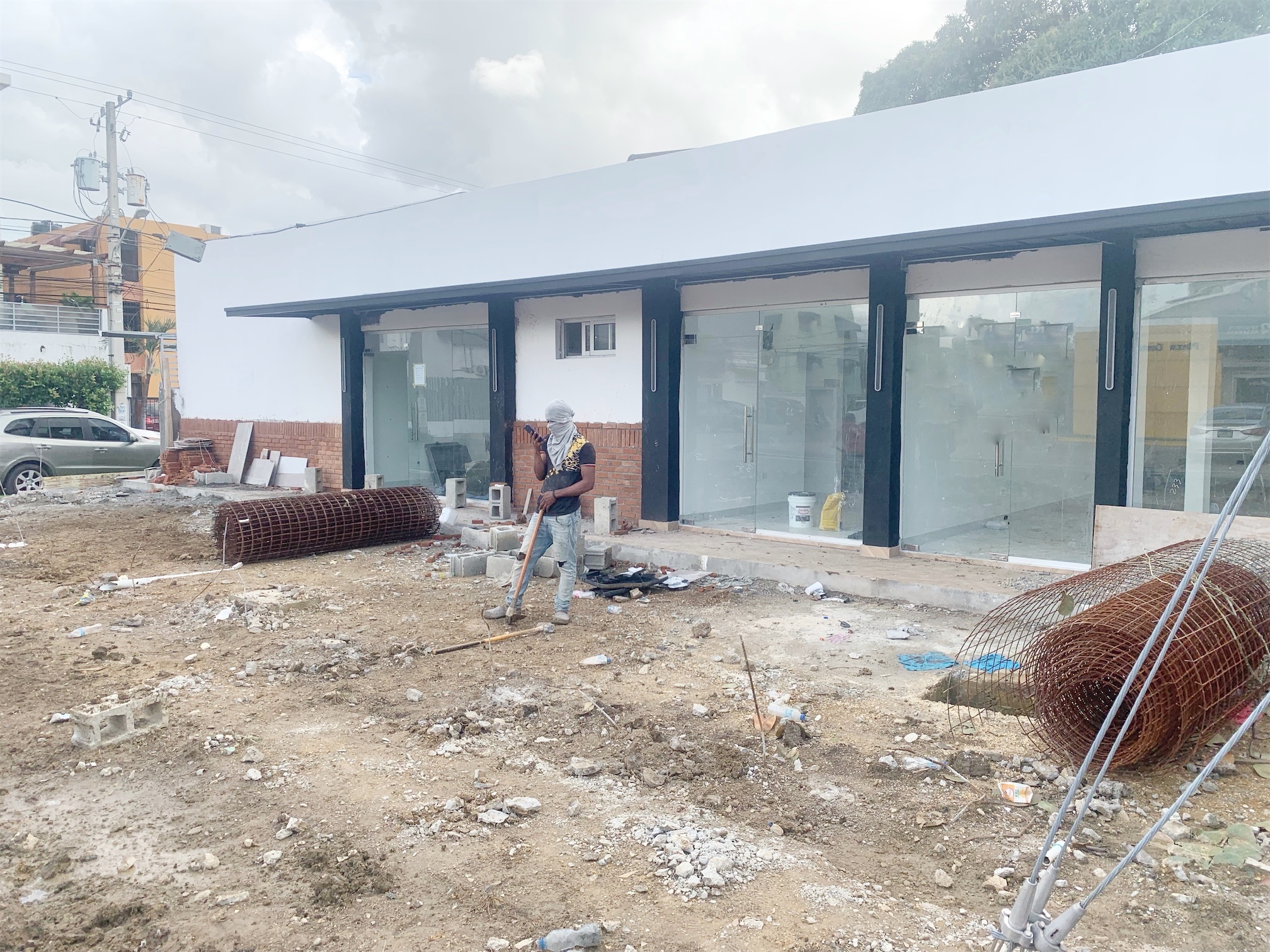 oficinas y locales comerciales - Locales en primer nivel prados  1
