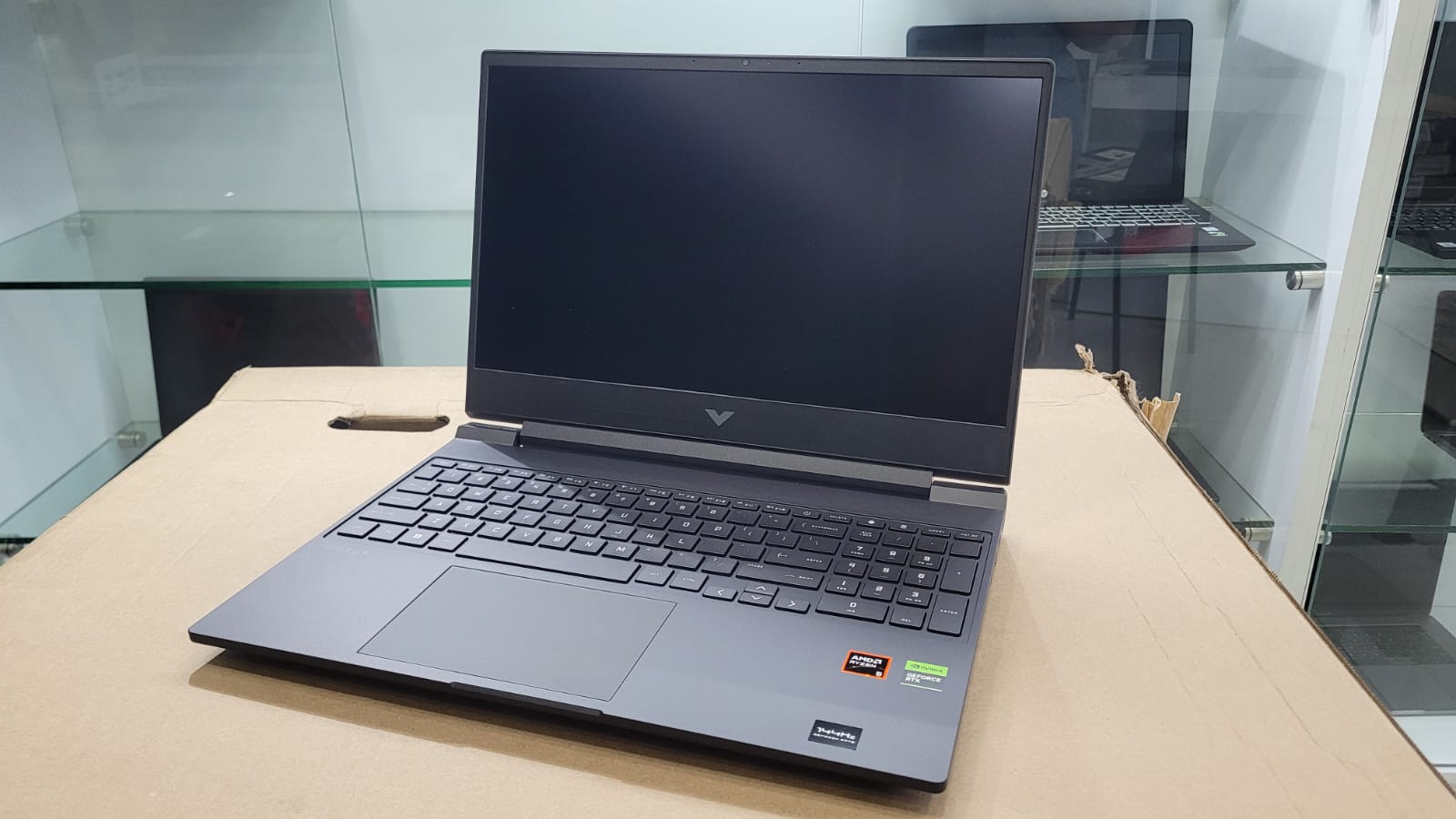 computadoras y laptops - LAPTOPGAMING HP VICTUS RYZEN 5 RTX 4050 8GB 512SSD 3
