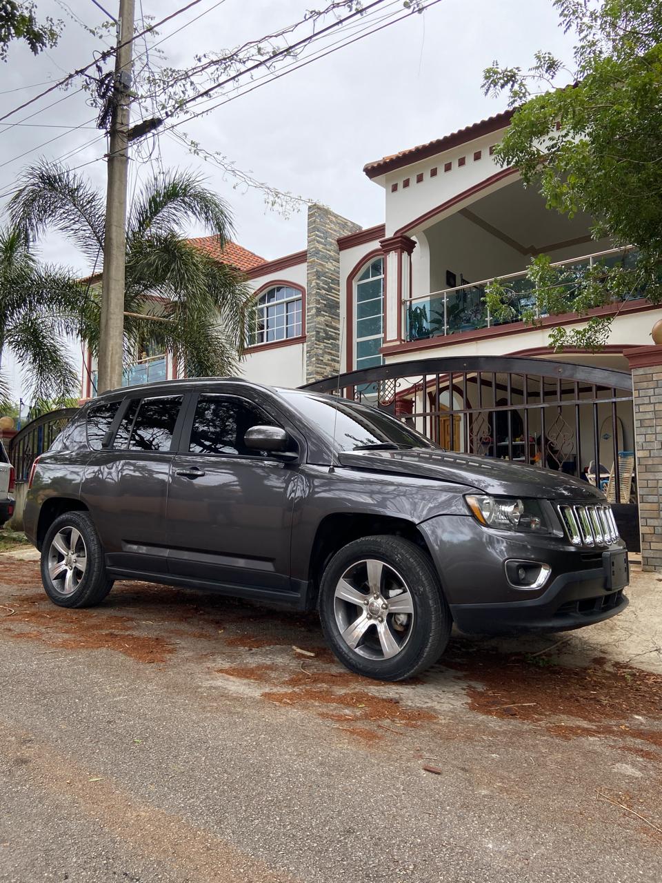 jeepetas y camionetas - Excelente condiciones el motor está nítido  5