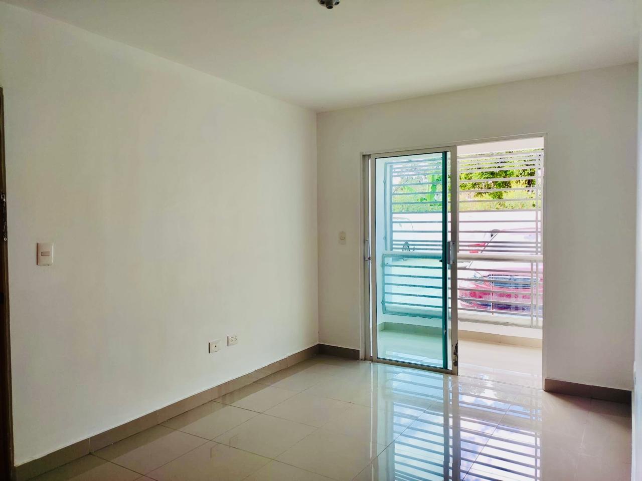 apartamentos - Alquiler de apartamento en LA JACOBO MAJLUTA  2
