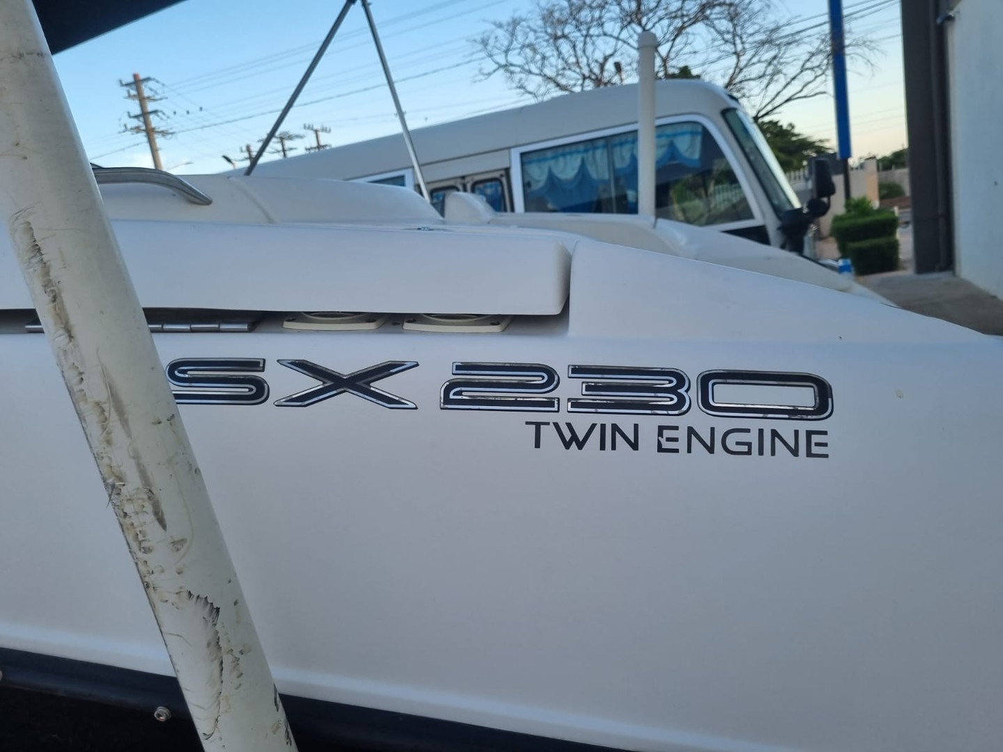 botes - Bote Lancha rápida Yamaha, 2 Motores de 230HP 4 tiempos bajo cubierta 1