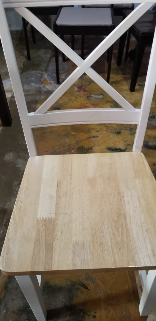 muebles y colchones - comedor 4 sillas importados ni roto ni flojo bien de pintura  2