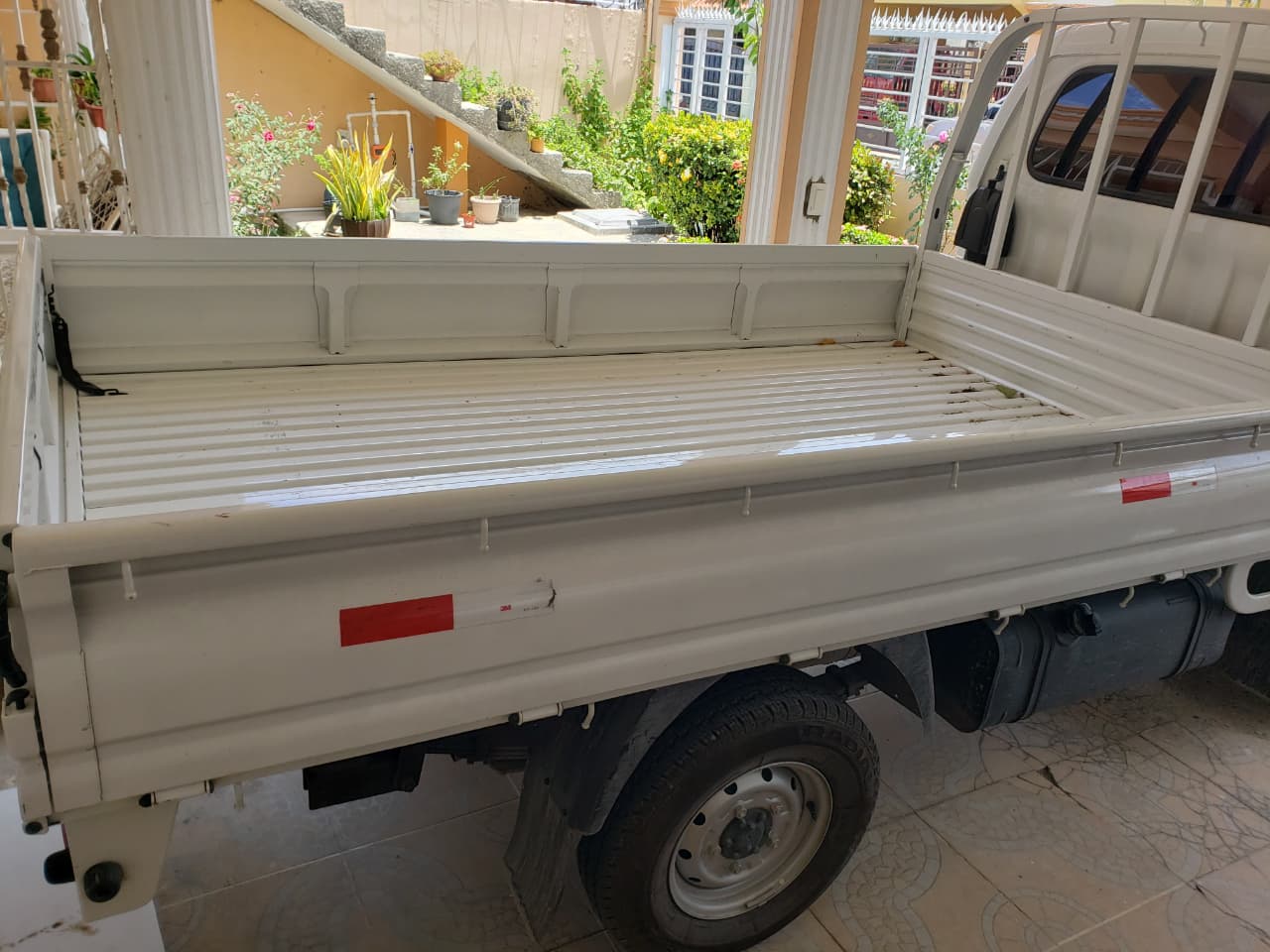 jeepetas y camionetas - cama para kia 2700 o Hiunday H1 2025