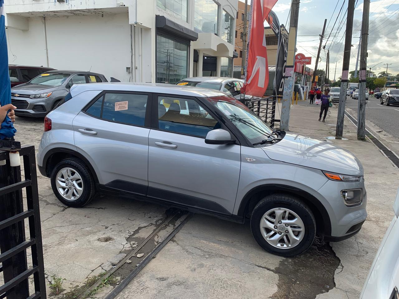 jeepetas y camionetas - 2021 Hyundai Venue SE  8