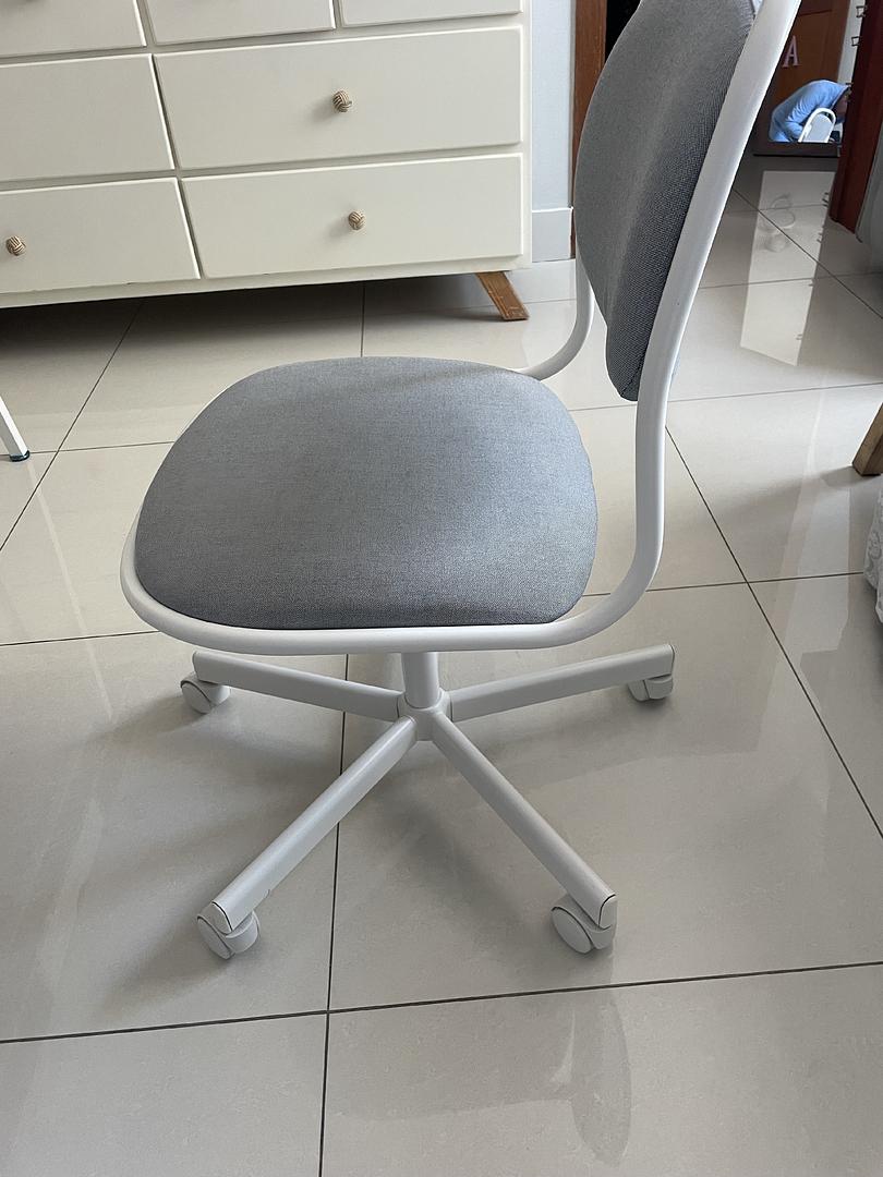 muebles y colchones - silla de ikea 0