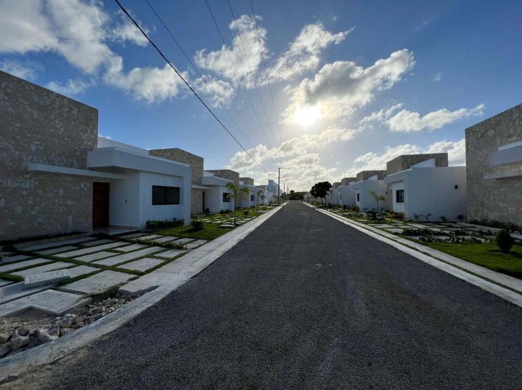 casas vacacionales y villas - Venta de villas en punta cana bávaro zona turística  2