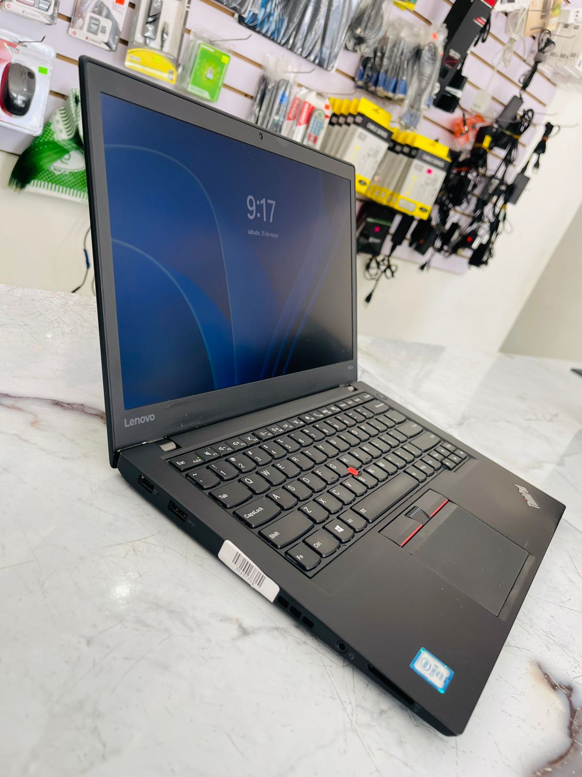 computadoras y laptops - Laptop Lenovo ThinkPad T460S / T470S en oferta 0