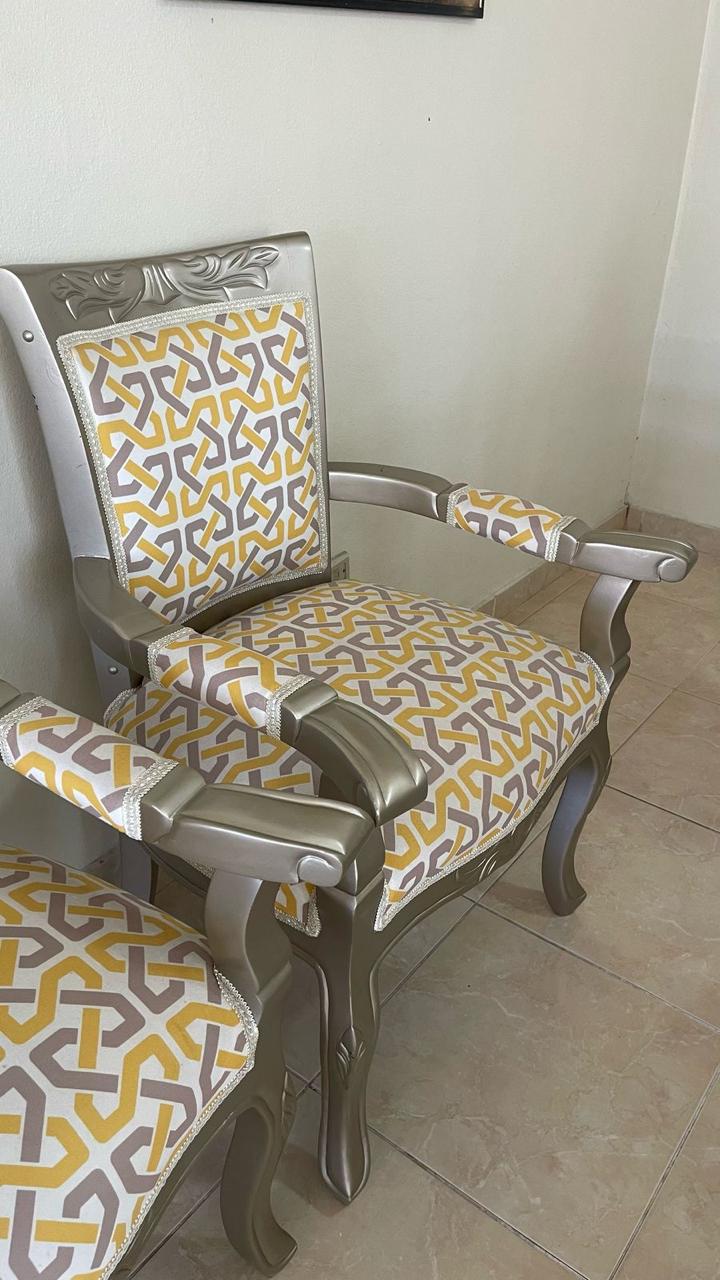 muebles y colchones - Butacas en andilova pintadas en dorado 3