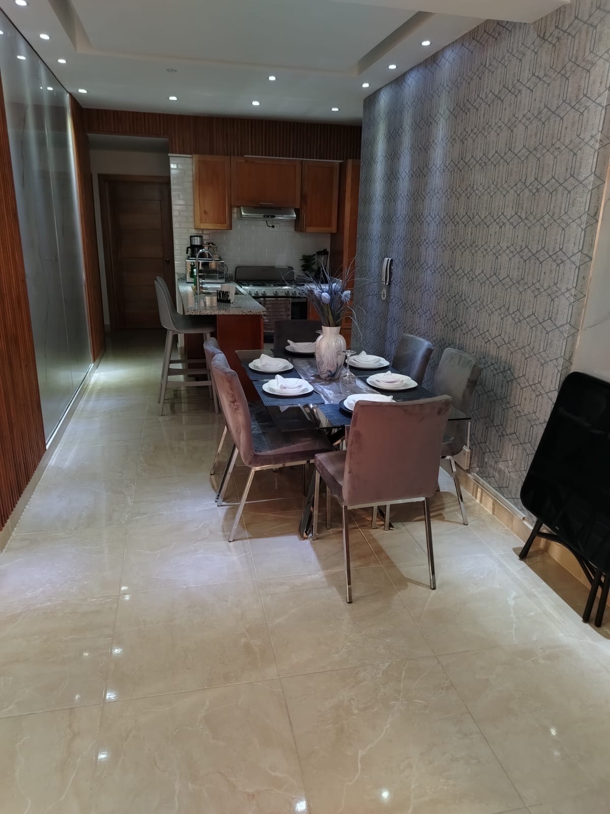 apartamentos - venta de apartamento 2da con terraza en la autopista de san Isidro 2 parque la  2