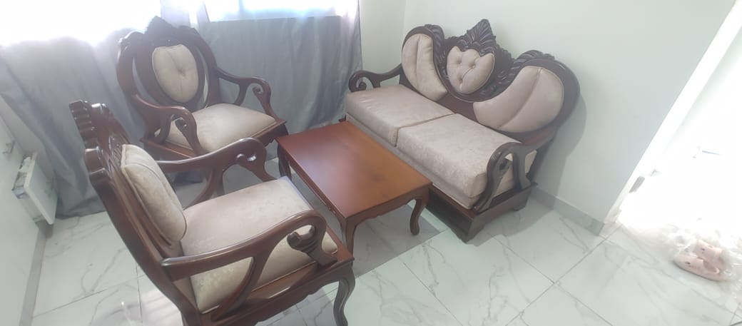 muebles y colchones - Muebles usados en Caoba 1