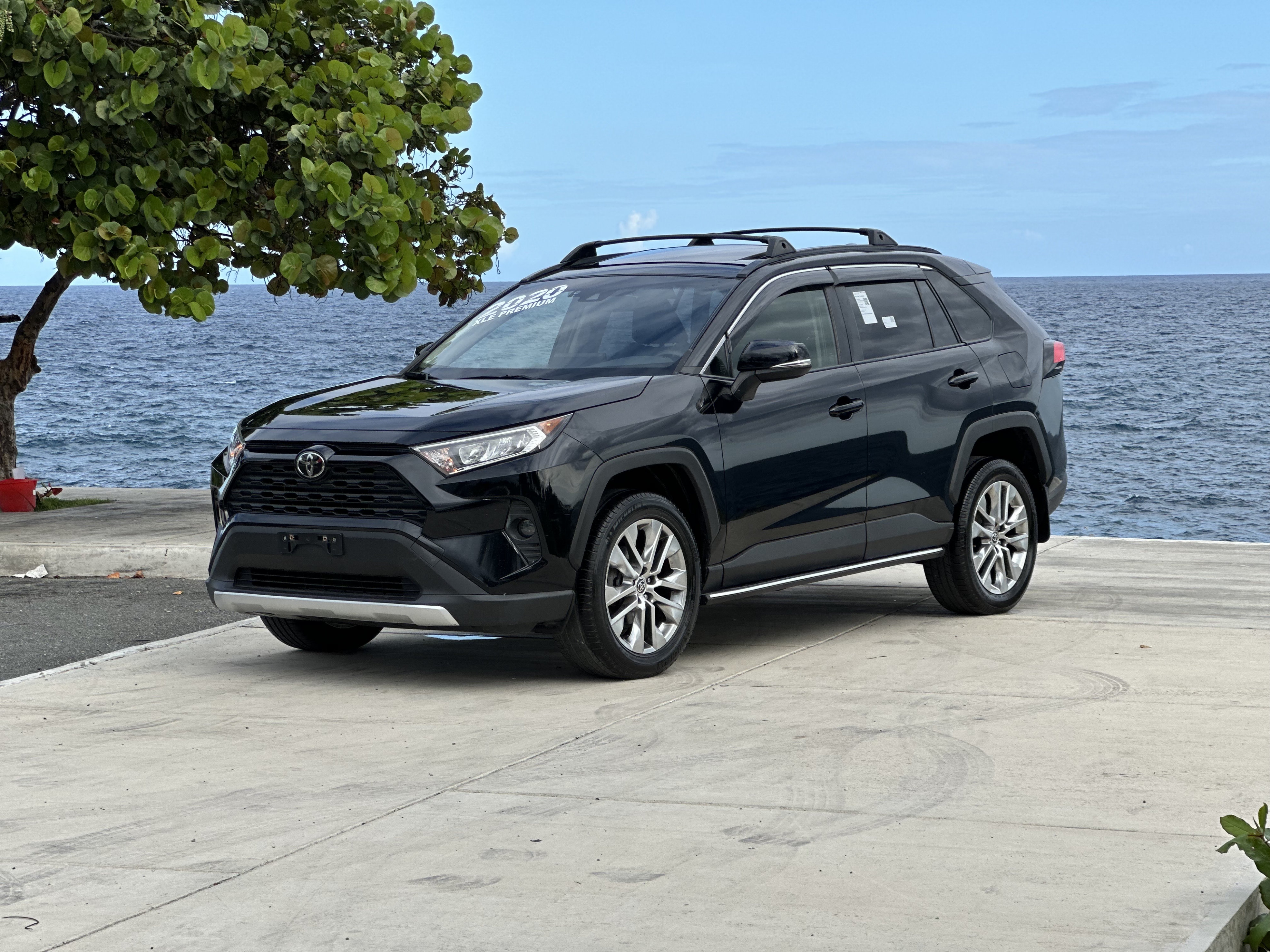 jeepetas y camionetas - HERMOSA TOYOTA RAV4 XLE PREMIUM 2020 4X4 FULL! RECIÉN IMPORTADA 100% AMERICANA! 0