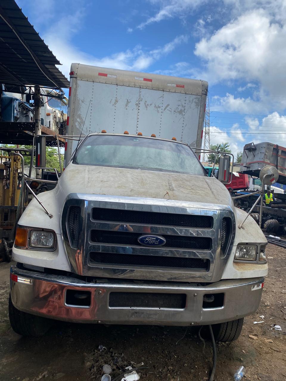 camiones y vehiculos pesados - VENDO CAMION FORD RIGIDO DE 24 PIES  4