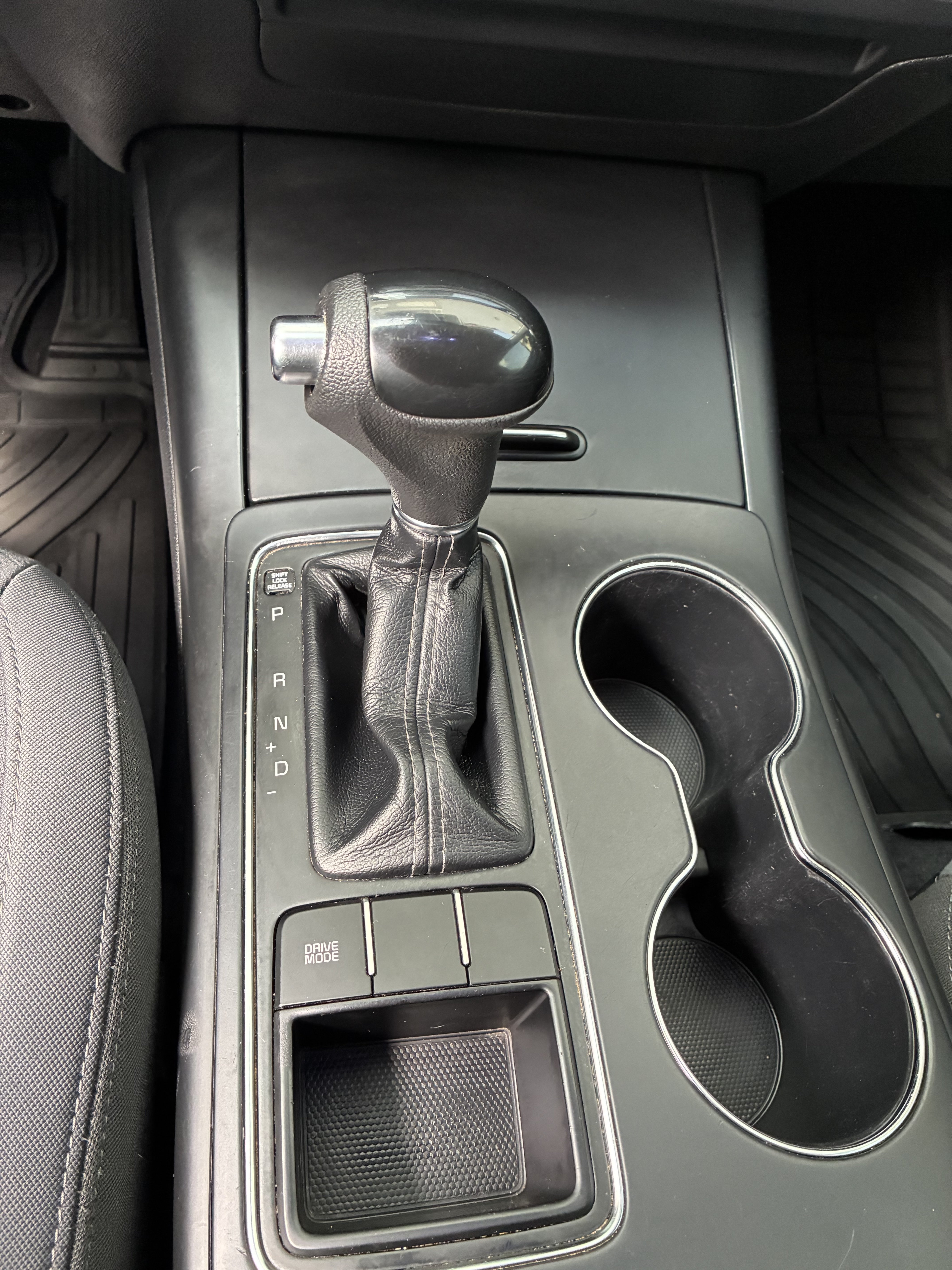 jeepetas y camionetas - Kia Sorento 2016 Excelente Condiciones  8