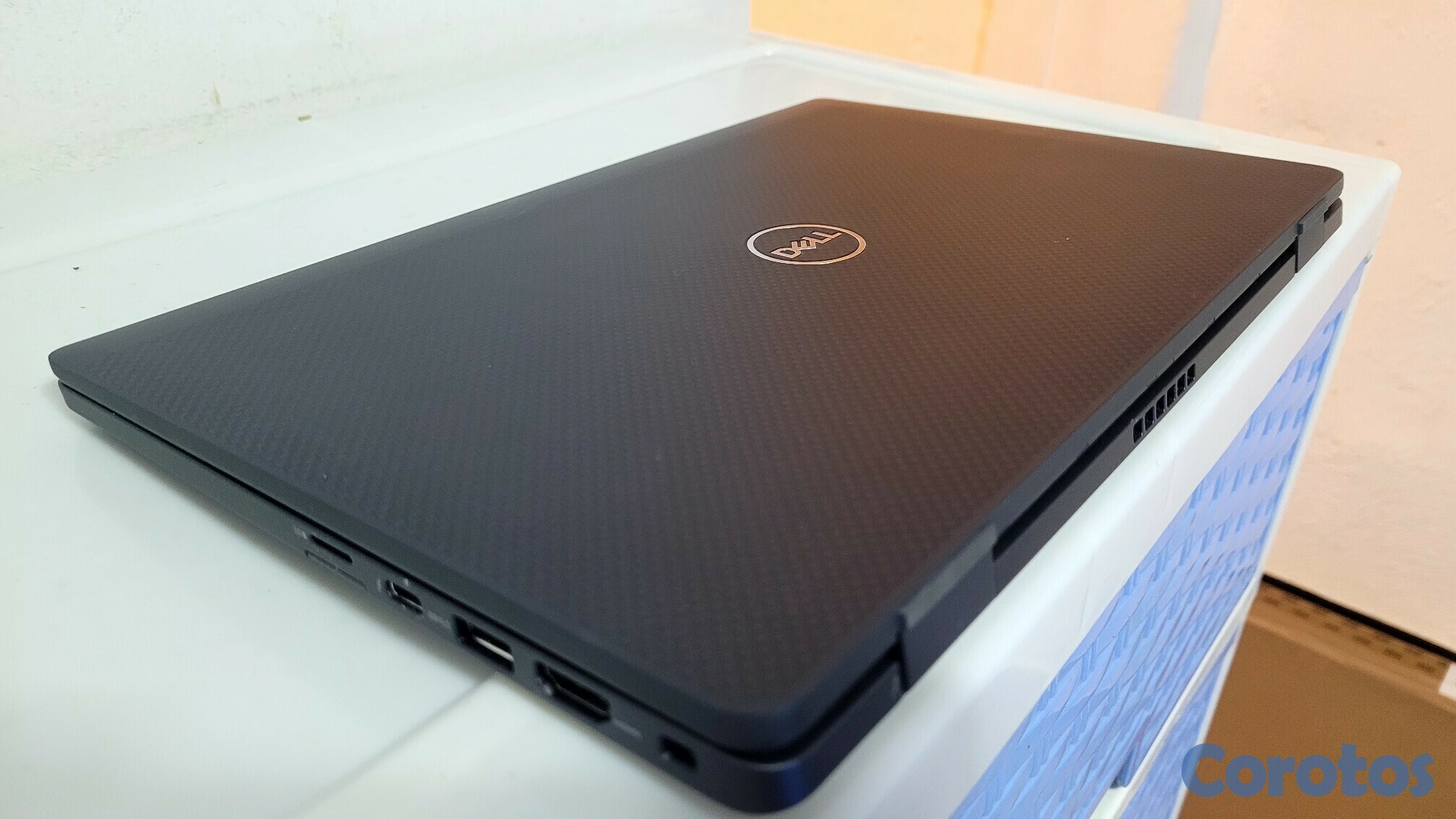 computadoras y laptops - Dell Touch 7310 13.3 Pulg Core i7 10th Gen Ram 8gb ddr4 Disco 1tb Solido ips 2
